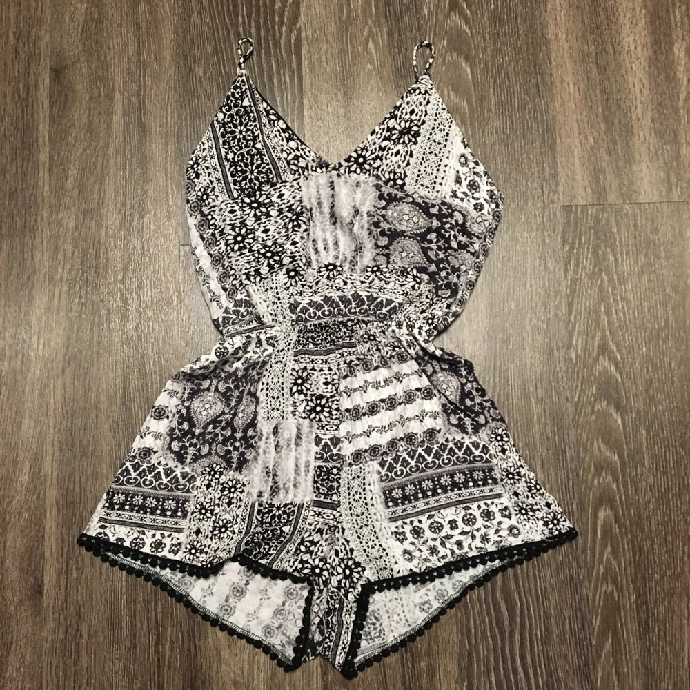 Open tie back romper sexy comfy and cute!